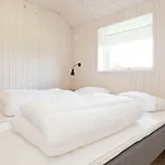 Luxury Retreat With - By Traum 펜션 Bøtø By