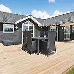 Luxury Retreat With - By Traum Bøtø By