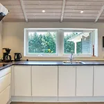 Luxury Retreat With - By Traum 펜션 Bøtø By