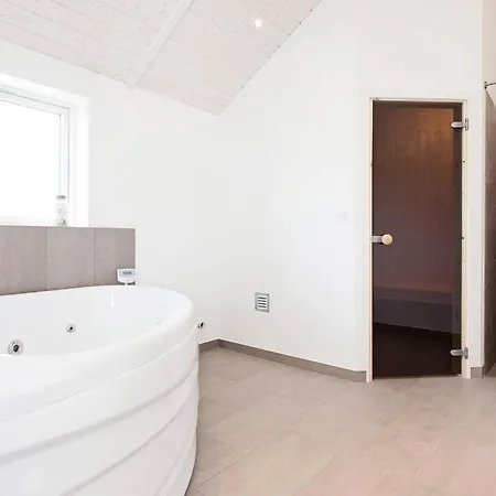 Luxury Retreat With - By Traum Feriehus *